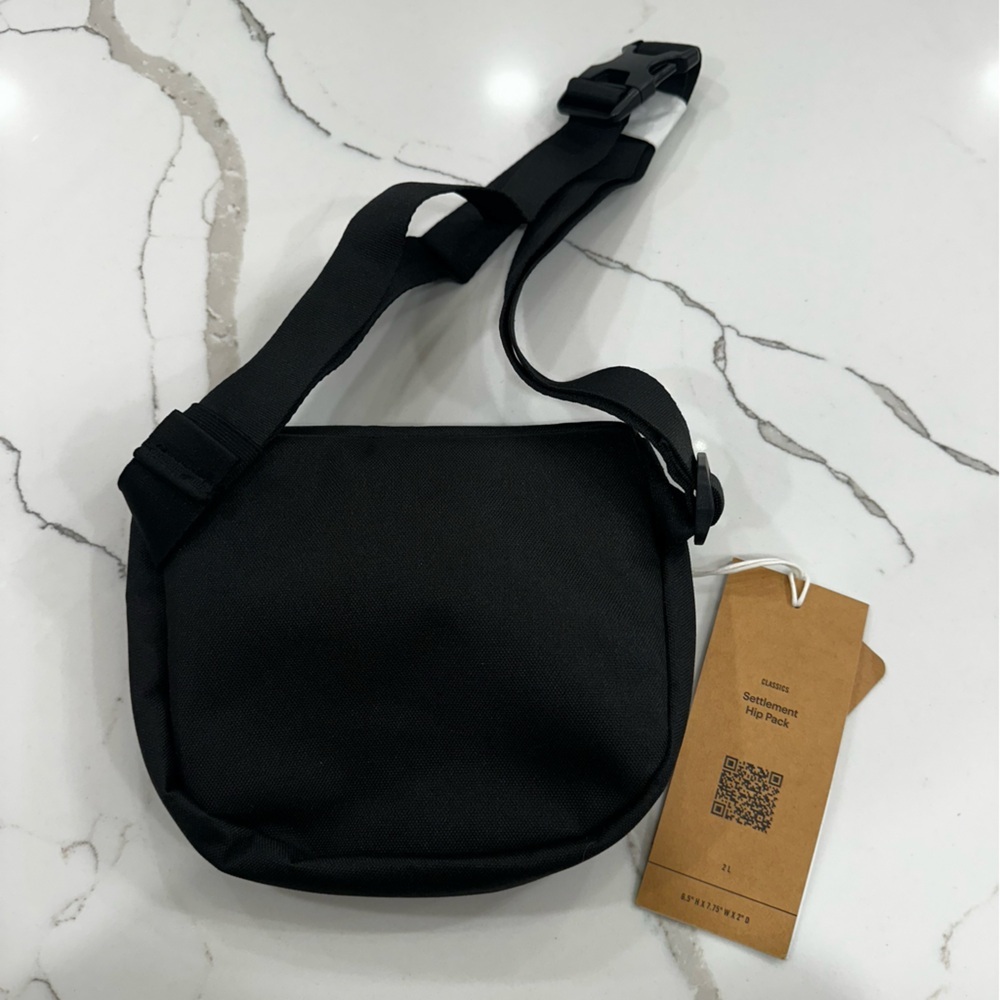 NWT Herschel Supply Co. x AMD Settlement Hip Pack Black Fanny Pack Waist Bag - Picture 5 of 10